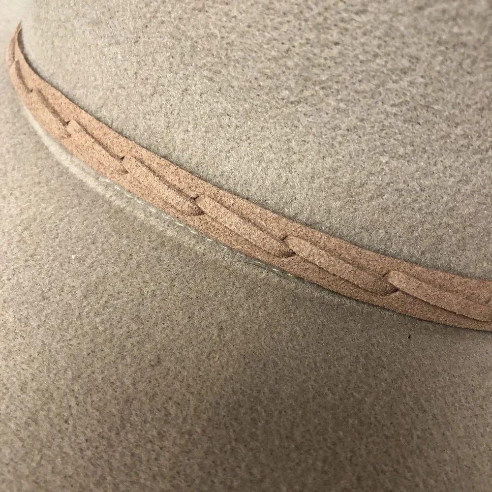 Fedora Hat Womens One Size OS Tan Felt Time And Tru 2.5